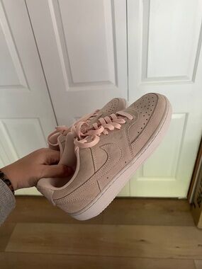Nike Women’s Low-Top Sneakers in Pale Pink Suede